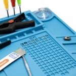 Heat-Resistant Antistatic Silicone Soldering ESD Mat – Magnetic Parts Organizer with Tool Slots for Electronics Repair, 45x30 cm (Blue Mat Only) - Image 7